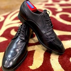10M Cole Haan